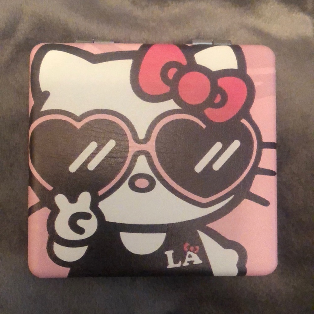 NWT Hallo Kitty mirror